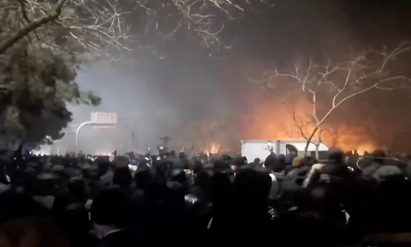 ইসরায়েল ও মার্কিন ঘাঁটিতে হামলার হুঁশিয়ারি ইরানের