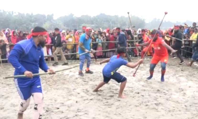 নীলফামারীতে কৃষকদের ঐতিহ্যবাহী লাঠিখেলা ও হাঁসখেলা অনুষ্ঠিত