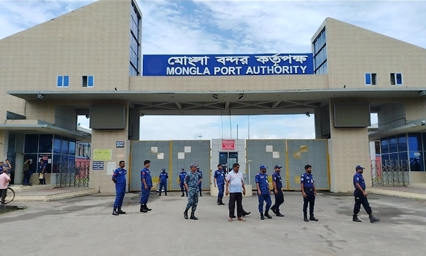 মামলা জটিলতায় মোংলায় বিদেশি জাহাজ আটক