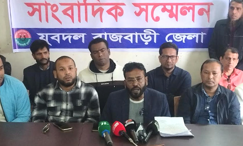 গাড়ি চাপায় পাম্পকর্মী নিহত: গ্রেফতার সুজন যুবদলের কেউ না