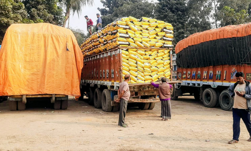 হিলি বন্দর দিয়ে ভারত থেকে চাল আমদানি শুরু