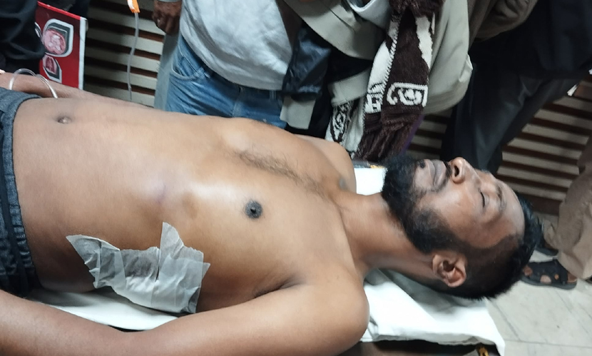 কাজীপাড়ায় ভ্যান শ্রমিক ইউনিয়নের নেতা গুলিবিদ্ধ