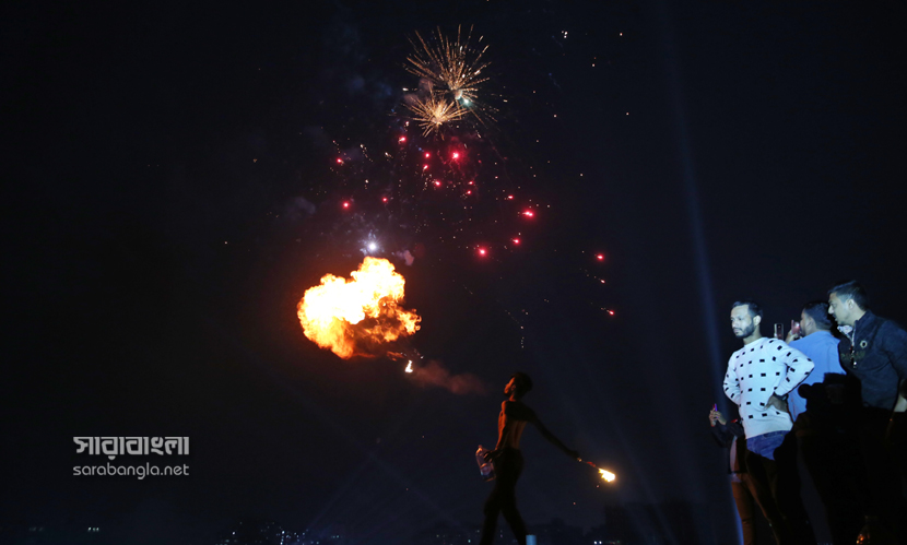 ঐতিহ্য ও প্রজন্মের বন্ধন সাকরাইন [ছবি]