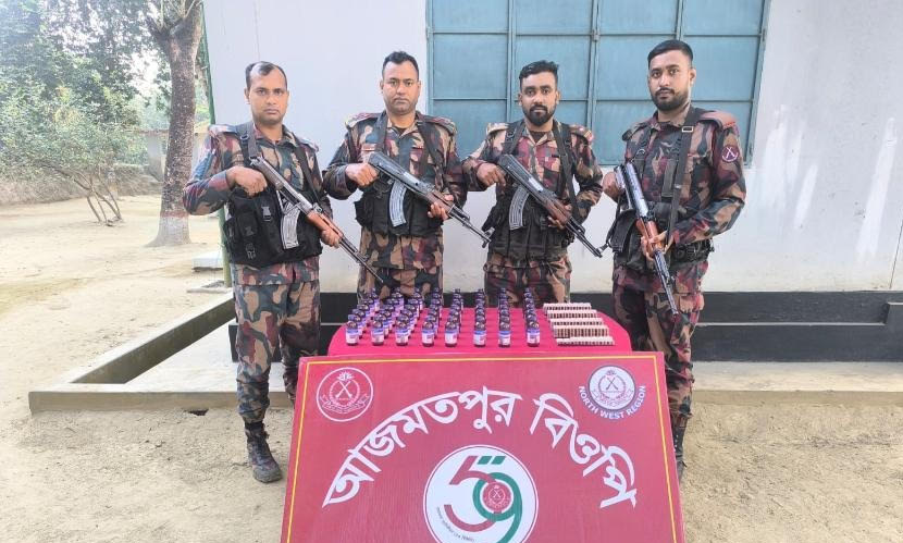 শিবগঞ্জে বিপুল পরিমাণ নেশাজাতীয় দ্রব্য জব্দ