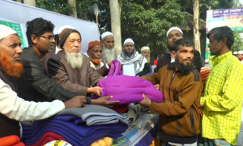 ফরিদপুরে হতদরিদ্রদের মাঝে প্রবাসীর শীতবস্ত্র বিতরণ