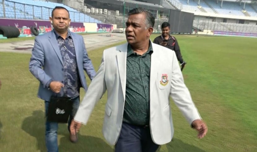 দেশ ছাড়ার গুঞ্জনের মধ্যেই বিসিবিতে হাজির বুলবুল দেশ ছাড়ার গুঞ্জনের মধ্যেই বিসিবিতে হাজির বুলবুল