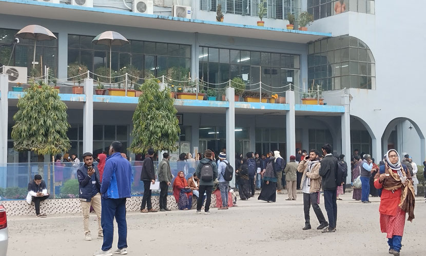 বাকৃবি কেন্দ্রে কৃষি গুচ্ছ ভর্তি পরীক্ষা শুরু