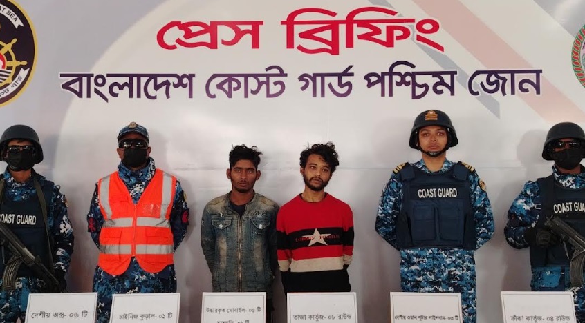 বনদস্যু মাসুম বাহিনীর প্রধান আটক