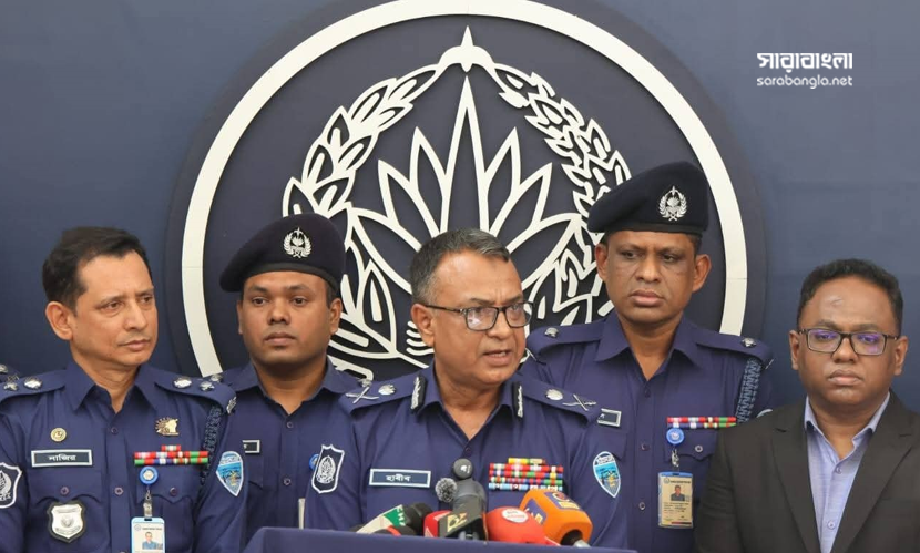 চট্টগ্রামে হিন্দু-বৌদ্ধদের ঘরে অগ্নিসংযোগে জড়িত ‘আওয়ামী লীগ-ছাত্রলীগ’