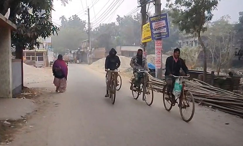 চুয়াডাঙ্গায় সর্বনিম্ন তাপমাত্রা ৮.৬ ডিগ্রি, বিপর্যস্ত জনজীবন