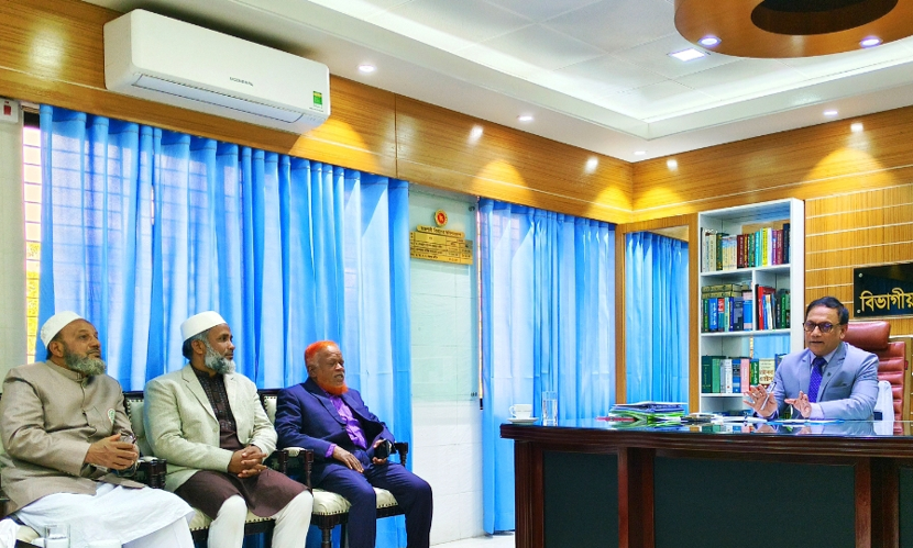রাজশাহী বিভাগীয় কমিশনারের সঙ্গে জামায়াত নেতাদের সৌজন্য সাক্ষাৎ