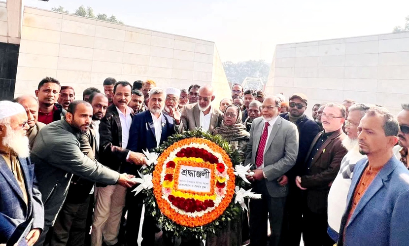 পিরোজপুরে ৩ চেয়ারম্যানসহ ২৭ ইউপি সদস্যের বিএনপিতে যোগদান