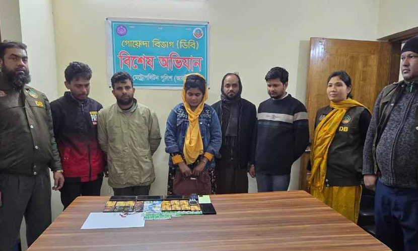 রংপুরে জালিয়াতি চক্রের ৫ সদস্য আটক, বিপুল ডিভাইস উদ্ধার
