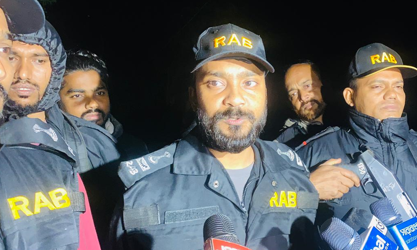 মুরাদনগর হাইওয়ে পুলিশ ফাঁড়ি থেকে লুট হওয়া অস্ত্র উদ্ধার