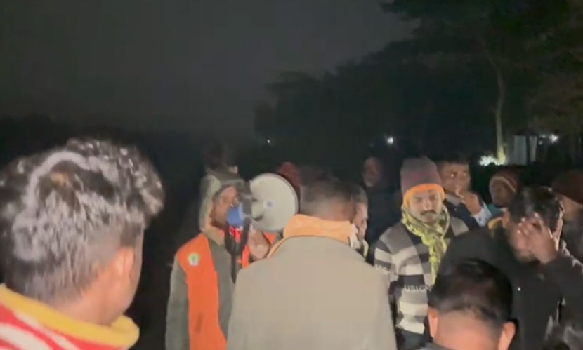 সুন্দরবনে হরিণ ফাঁদে আটকা পড়েছে বাঘ, উদ্ধার অভিযান চলছে