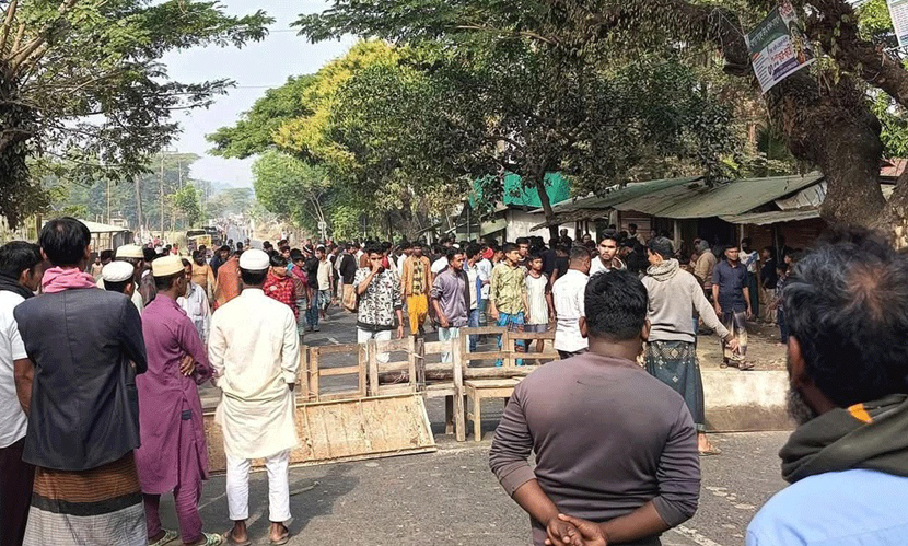 মিয়ানমার থেকে ছোড়া গুলিতে টেকনাফে শিশু নিহত