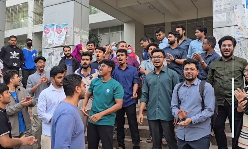 টাঙ্গাইল মেডিকেলে নারী ওয়াশরুমে গোপন ক্যামেরা, ইন্টার্ন চিকিৎসক আটক