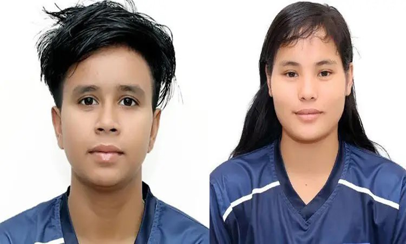 মাঠে মারামারি করে নিষিদ্ধ তহুরা-মনিকা
