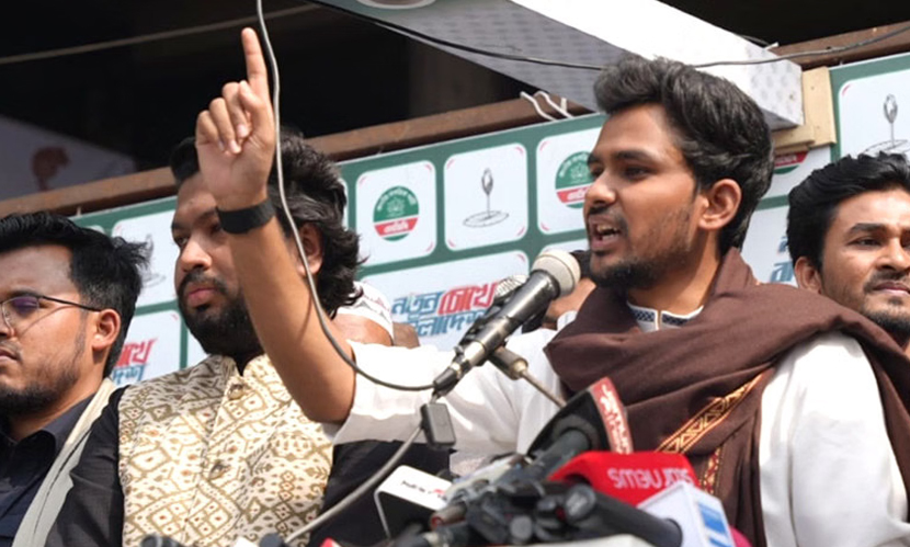 ‘হ্যাঁ’ ভোটের পক্ষে সব দল, আওয়ামী লীগ এখন অপ্রাসঙ্গিক: আসিফ