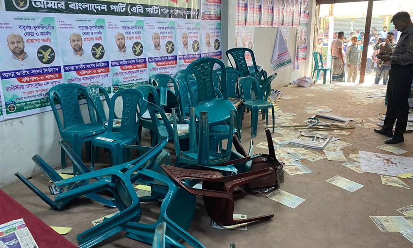 ব্যারিস্টার ফুয়াদের নির্বাচনি কার্যালয় ভাঙচুর, থানায় অভিযোগ