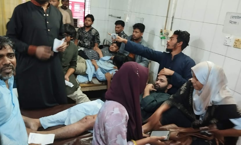 ইনকিলাব মঞ্চের সদস্যসচিব জাবেরসহ প্রায় ৪০ জন আহত