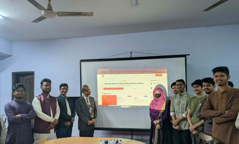 জবিতে প্রথমবারের মতো কেন্দ্রীয় ও গ্লোবাল অ্যালামনাই প্ল্যাটফর্ম ‘JnUGAN’-এর উদ্বোধন