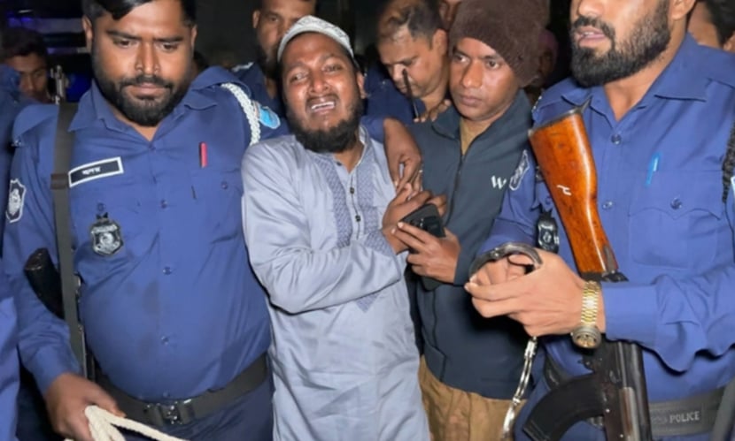 প্যারোলে মুক্তি পেয়ে বাবার জানাজায় ছাত্রদল নেতা