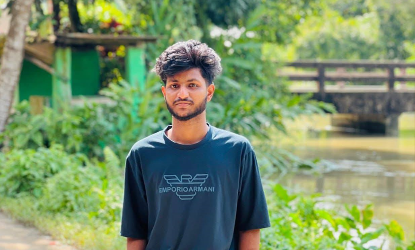 নৌকায় হামলা, প্রাণভয়ে পানিতে ঝাঁপ দেওয়া যুবকের মরদেহ উদ্ধার