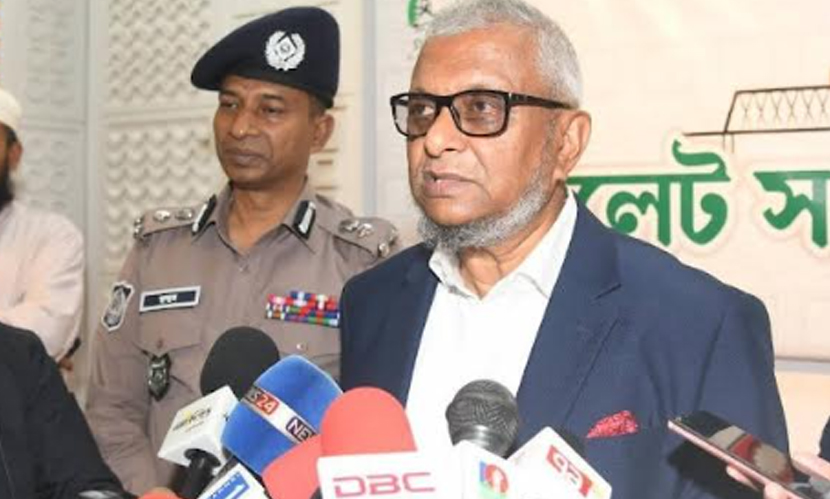 বিমানবন্দরে প্রবাসীদের হয়রানি বন্ধ করতে চাই: প্রবাসী কল্যাণমন্ত্রী