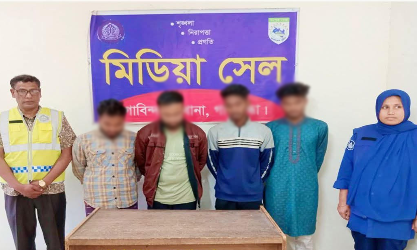 গাইবান্ধায় হ্যাকার চক্রের ৪ সদস্য আটক