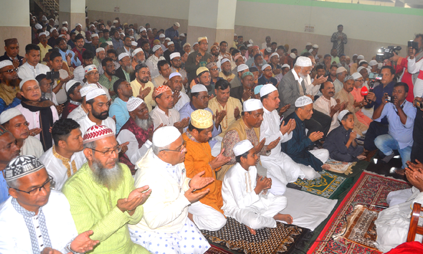 তারেক রহমানের বিজয়ে বগুড়ায় দোয়া মাহফিল