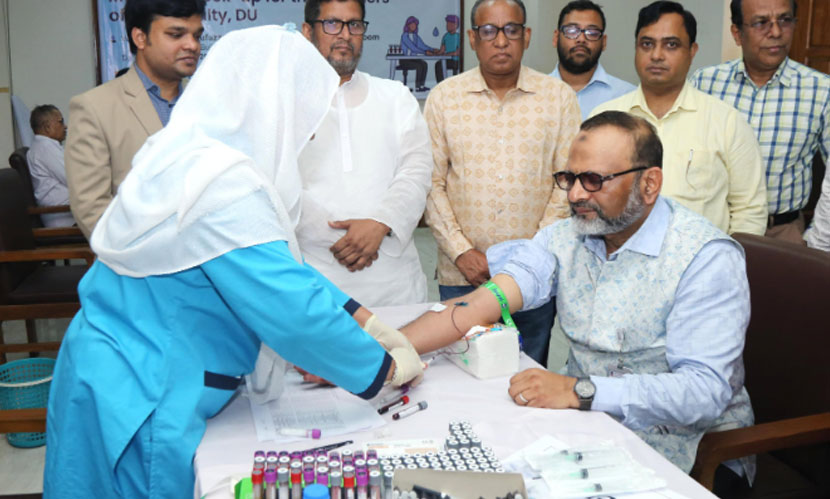 ঢাবি কলা অনুষদের শিক্ষকদের জন্য দু’দিনব্যাপী মেডিকেল ক্যাম্প