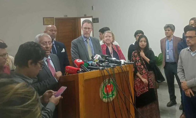 ইসির কারিগরি দক্ষতা বৃদ্ধিতে ২ মিলিয়ন ডলার দিচ্ছে কানাডা