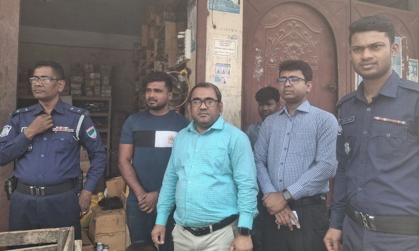 চুয়াডাঙ্গায় ভোক্তা-অধিকারের অভিযানে ২ ব্যবসায়ীকে জরিমানা