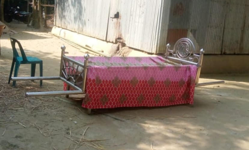 জমি নিয়ে সন্তানদের বিরোধ, বাবার মরদেহ দাফনে বাধা