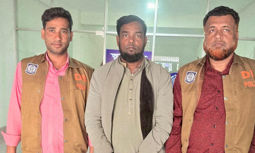 সিংড়ায় শিক্ষক হত্যা মামলার প্রধান আসামি কিলার করিম গ্রেফতার
