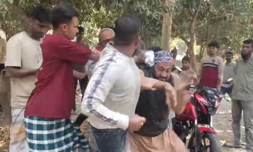 পাবনায় জামায়াতের নারীকর্মীদের মারধরের অভিযোগ