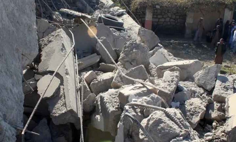 আফগানিস্তানে পাকিস্তানের বিমান হামলা