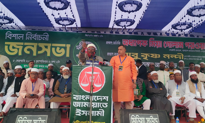 ‘বিভিন্ন কার্ড দেওয়ার প্রতিশ্রুতি দিয়ে আচরণবিধি লঙ্ঘন করা হচ্ছে’