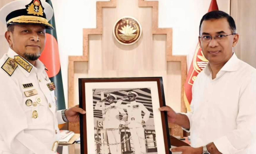 প্রধানমন্ত্রীর সঙ্গে নৌবাহিনী প্রধানের সৌজন্য সাক্ষাৎ