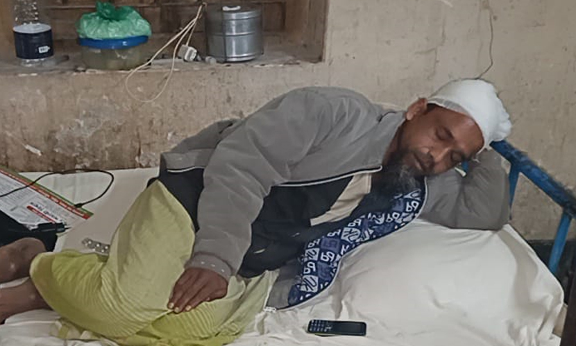 শরীয়তপুরে রিকশাচালককে কুপিয়ে আহতের ঘটনায় মামলা