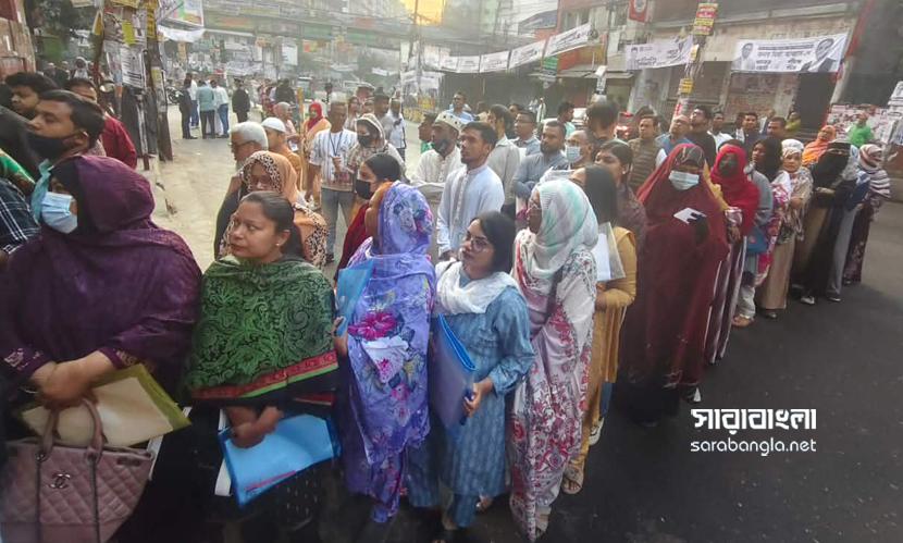 গণতন্ত্রে উত্তরণে রায় দিচ্ছে জনগণ