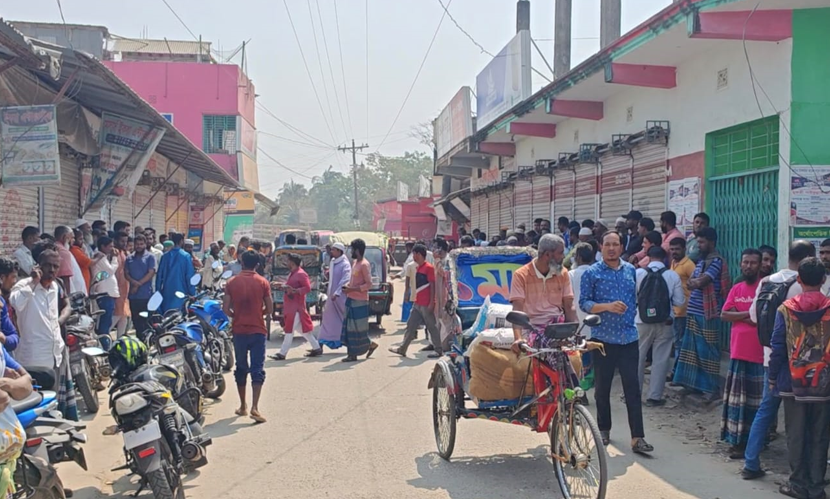 চাঁদা বন্ধ করায় ব্যবসায়ী নেতাদেরকে হত্যার হুমকি, প্রতিবাদে ধর্মঘট