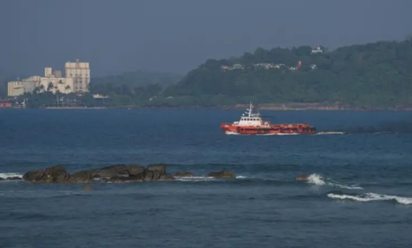 ইরানের যুদ্ধজাহাজে মার্কিন সাবমেরিনের হামলা, নিহত ৮০