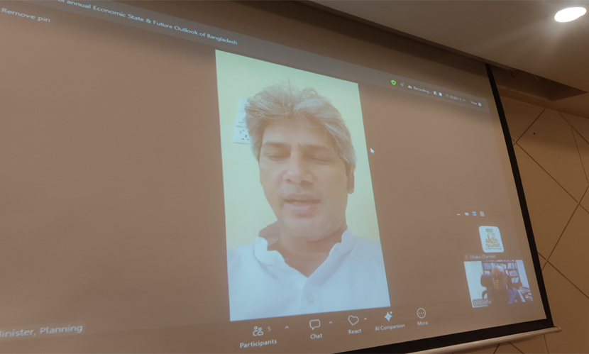 অর্থ‌নৈ‌তিক সংস্কারও বিনিয়োগ বৃদ্ধি‌তে জোর: জুনা‌য়েদ সা‌কি