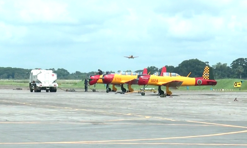 যশোরে প্রশিক্ষণ বিমানে যান্ত্রিক ত্রুটি, জরুরি অবতরণ