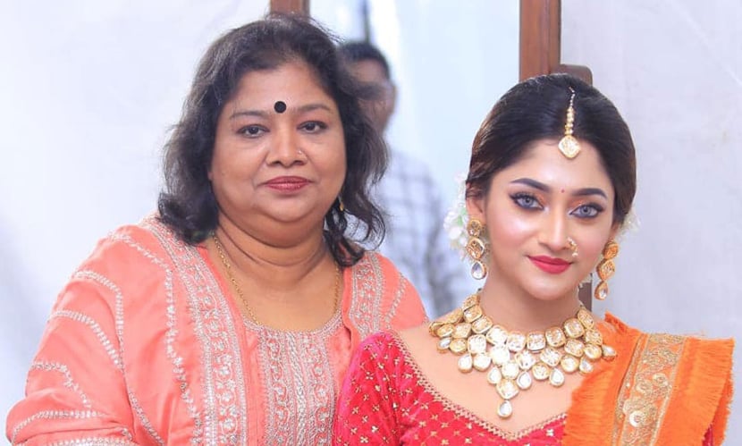 তোমাকে হারানোর কষ্ট আজও প্রথম দিনের মতোই তাজা: পূজা চেরি তোমাকে হারানোর কষ্ট আজও প্রথম দিনের মতোই তাজা: পূজা চেরি