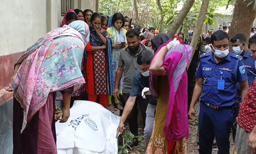 ফরিদপুরে সেপটিক ট্যাংক থেকে বৃদ্ধার মরদেহ উদ্ধার, পুলিশের ধারণা খুন
