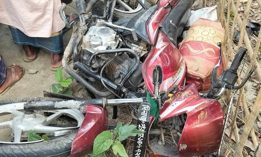 লালমনিরহাটে ট্রাকের ধাক্কায় প্রাণ গেল একই পরিবারের ৩ জনের