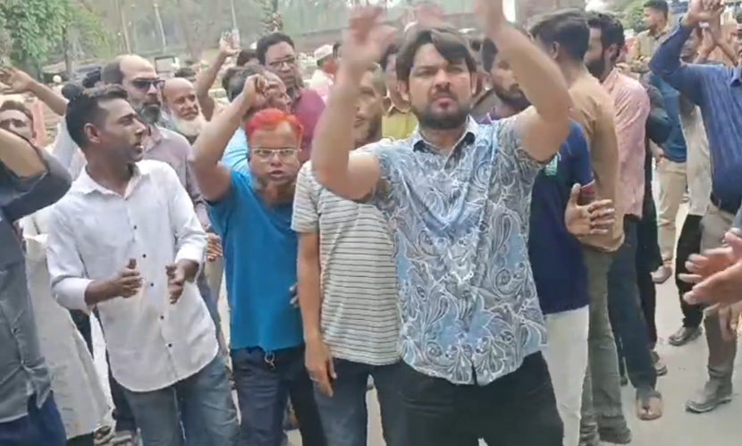 ফরিদপুর পৌরসভার কর্মচারীকে মারধরের অভিযোগ প্রধান নির্বাহীর বিরুদ্ধে